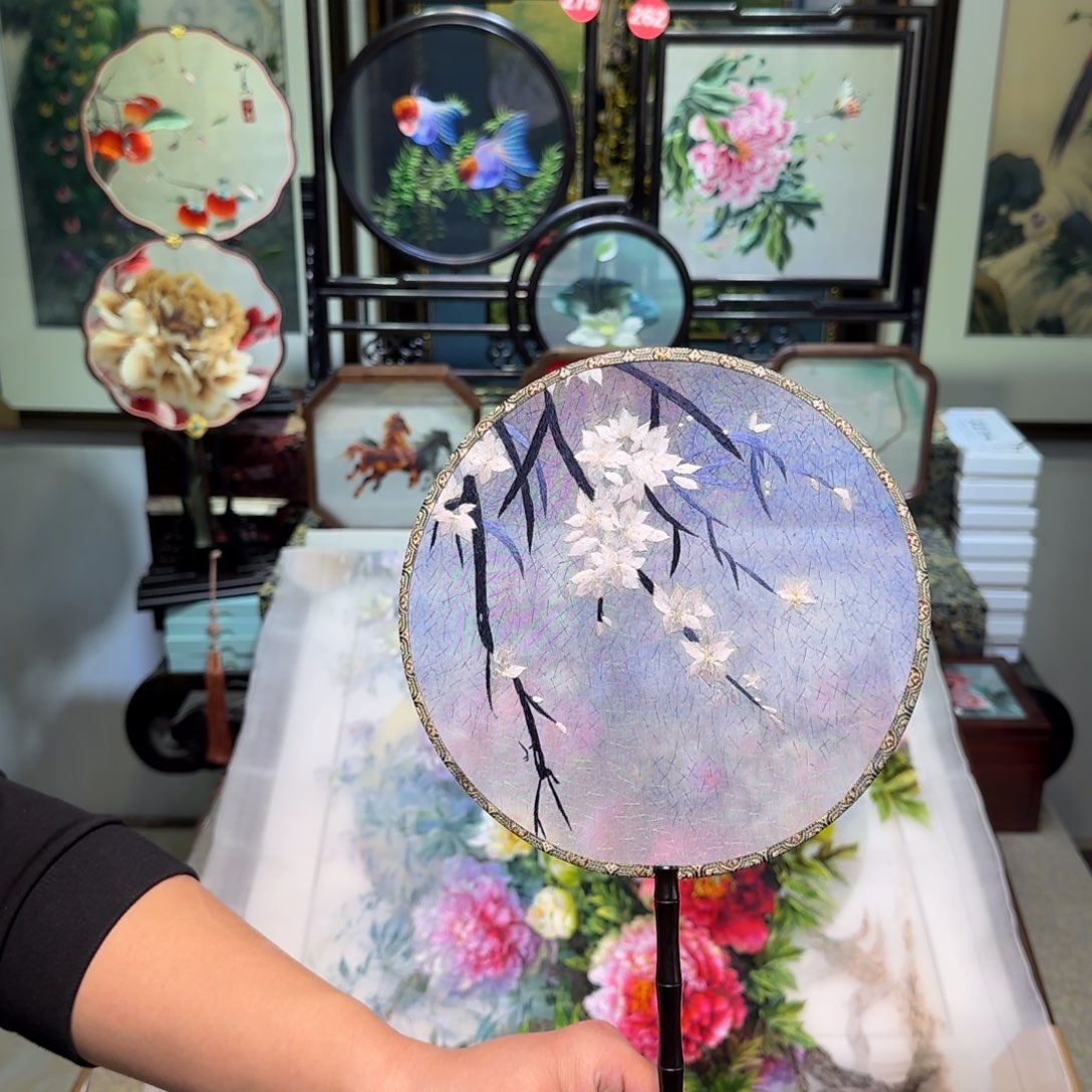 刺绣刺绣工艺精湛