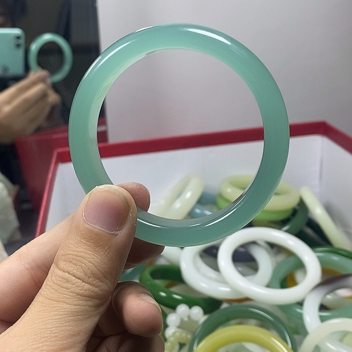 石英质玉（非洲翠）未镶嵌戒指