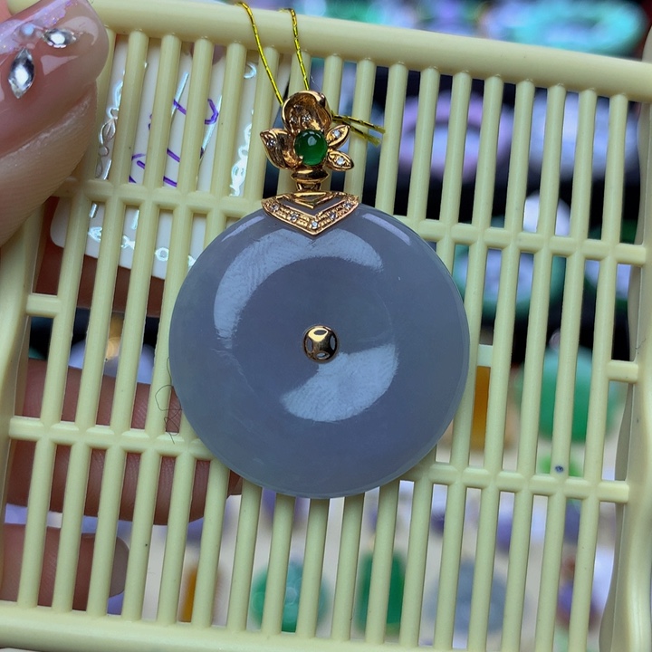 18K金镶嵌翡翠手链翡翠