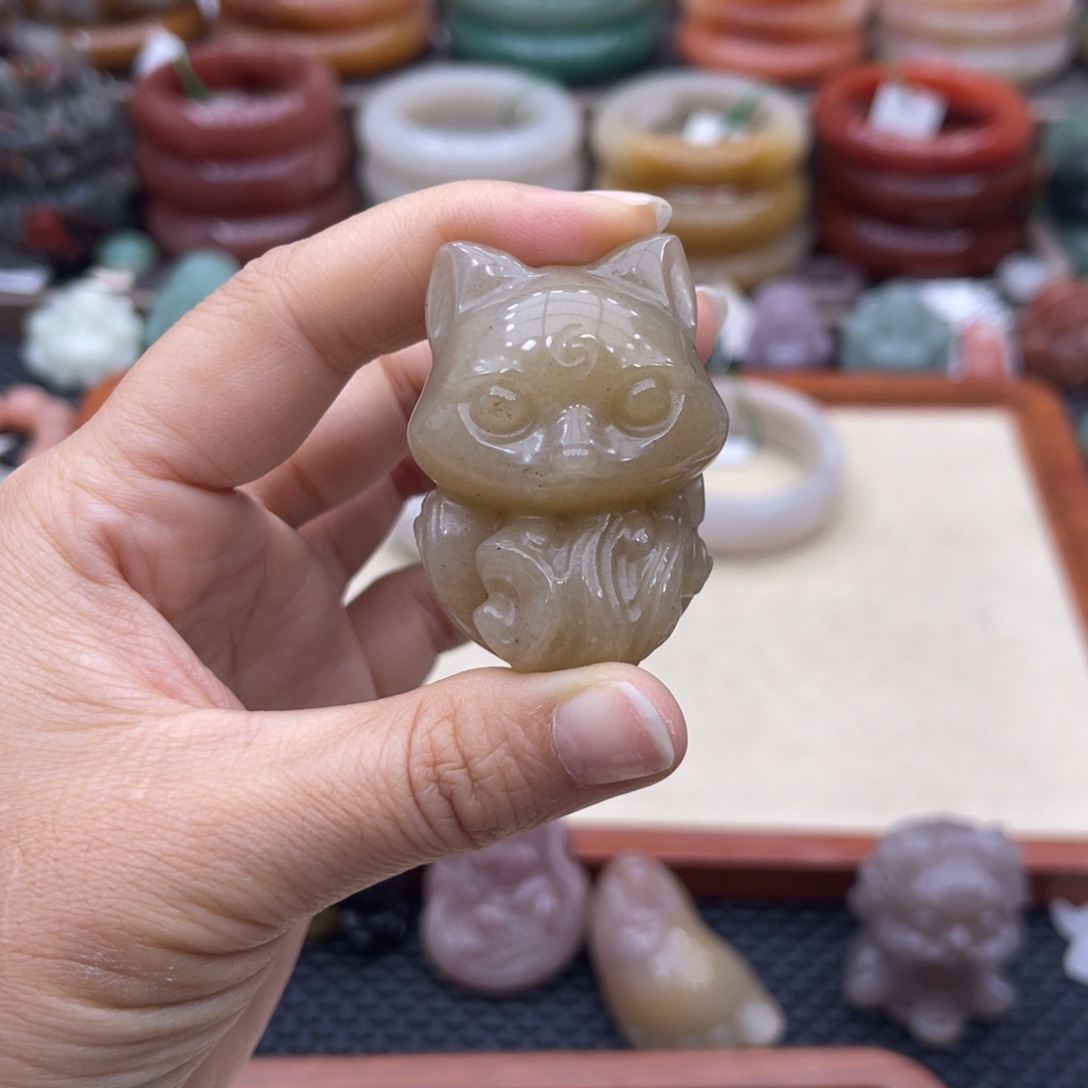 石英质玉未镶嵌手镯