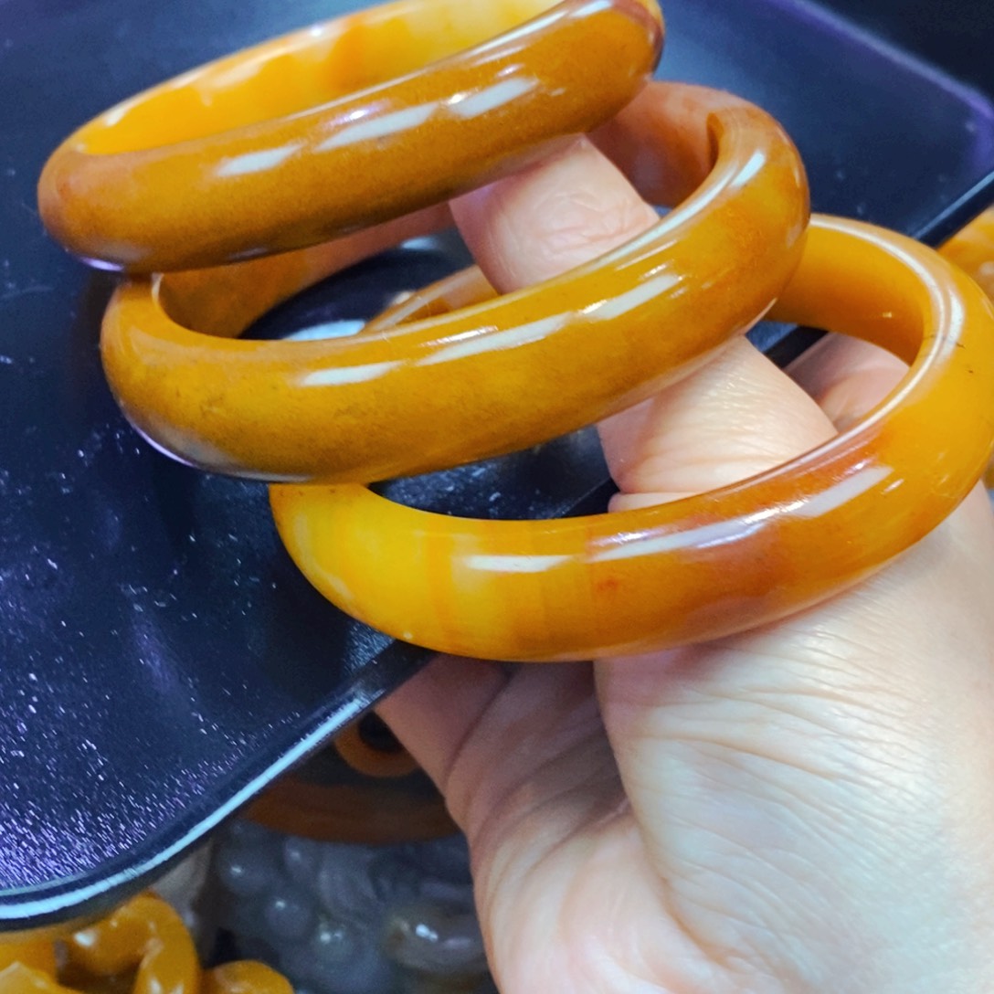 未镶嵌石英质玉（黄龙玉）吊坠(不含链)