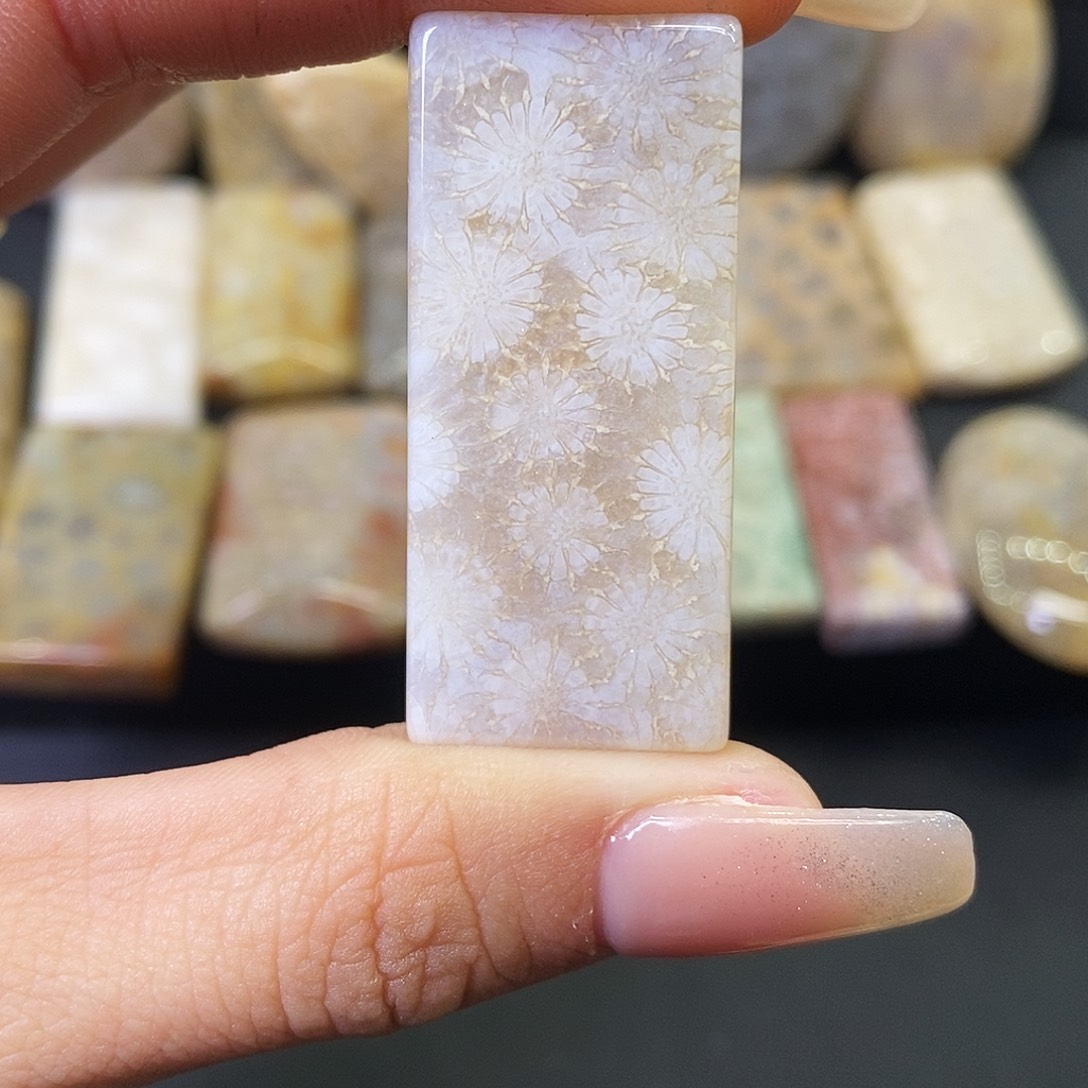 硅化玉颈饰合金?****吊坠