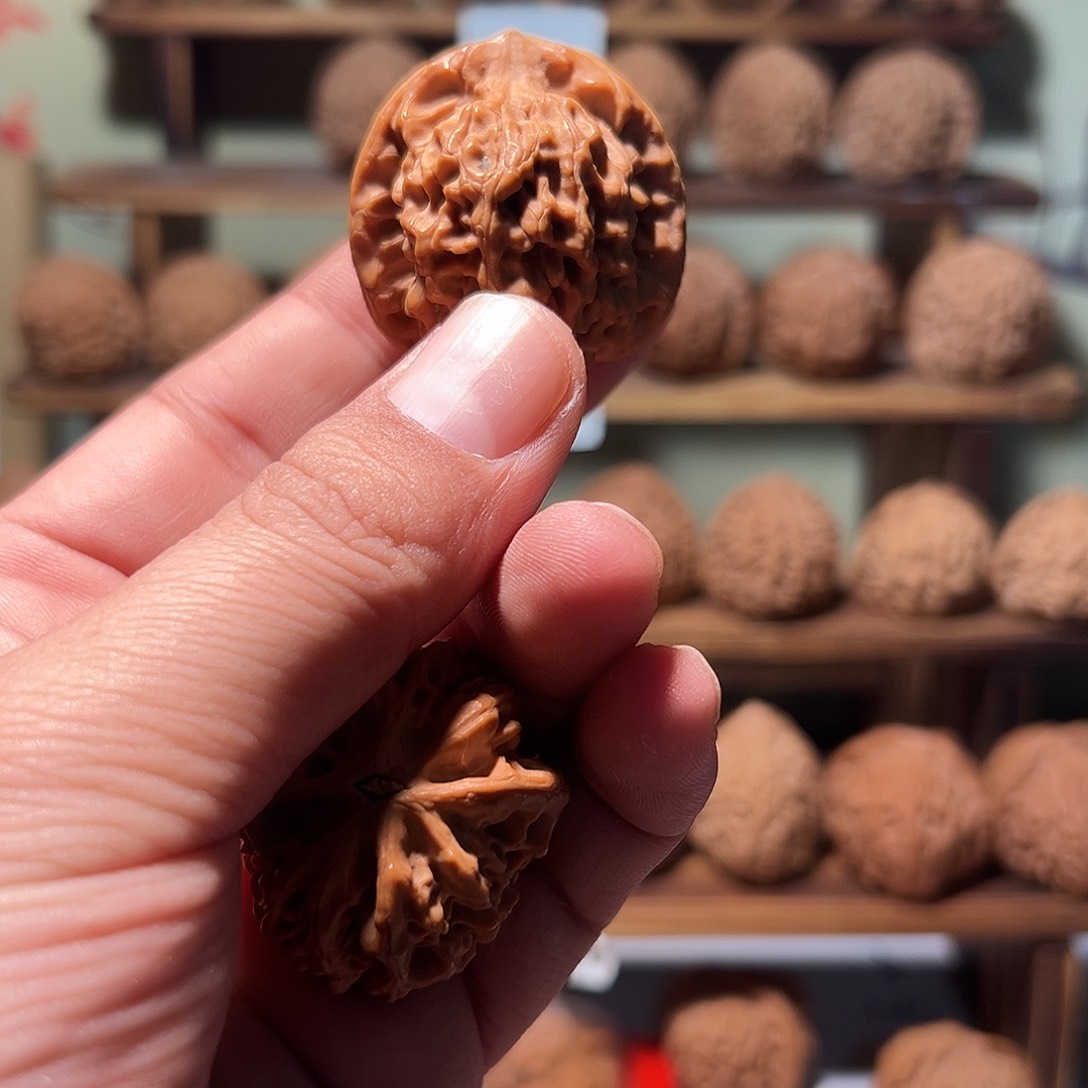 ?****?文玩核桃，秦闷高