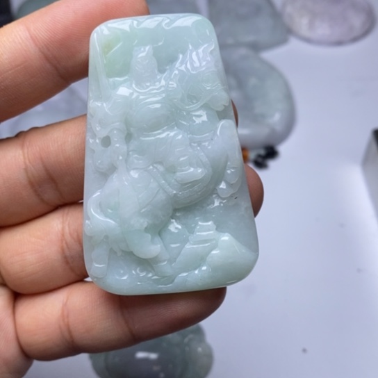 龙***龙翡翠未镶嵌颈饰翡翠