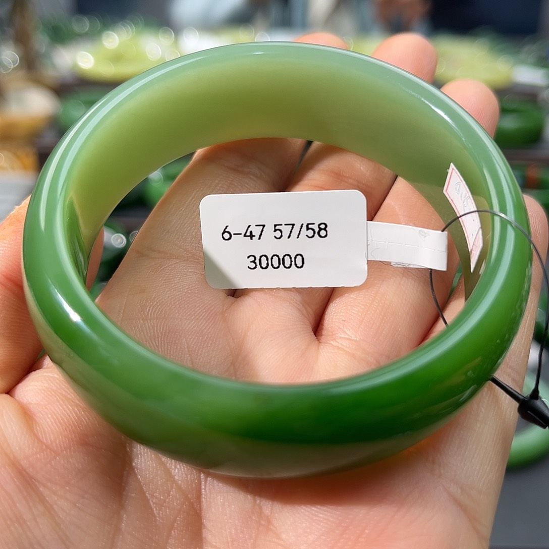 和田玉（碧玉）手镯未镶嵌