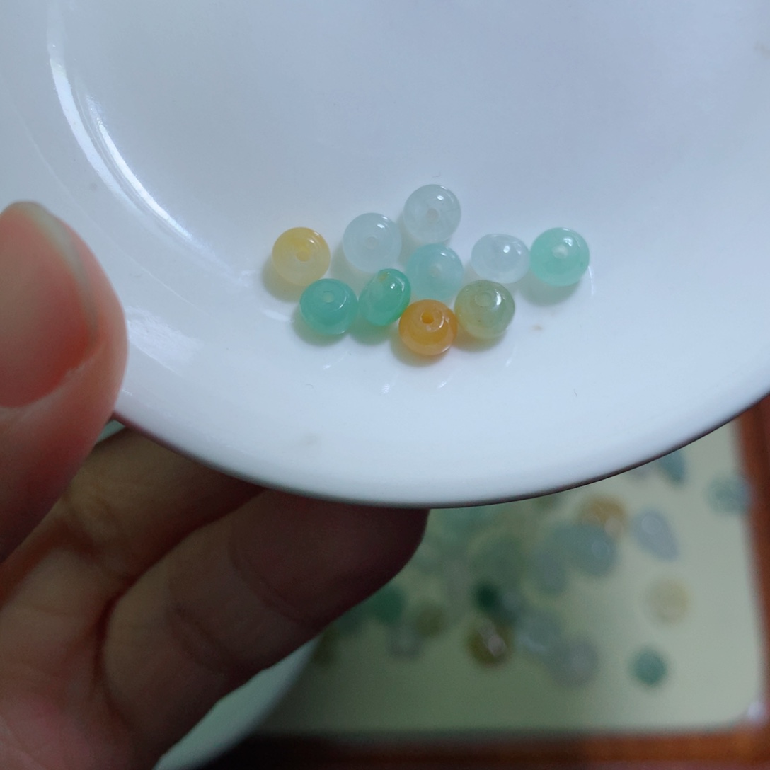 翡翠项链未镶嵌珠子