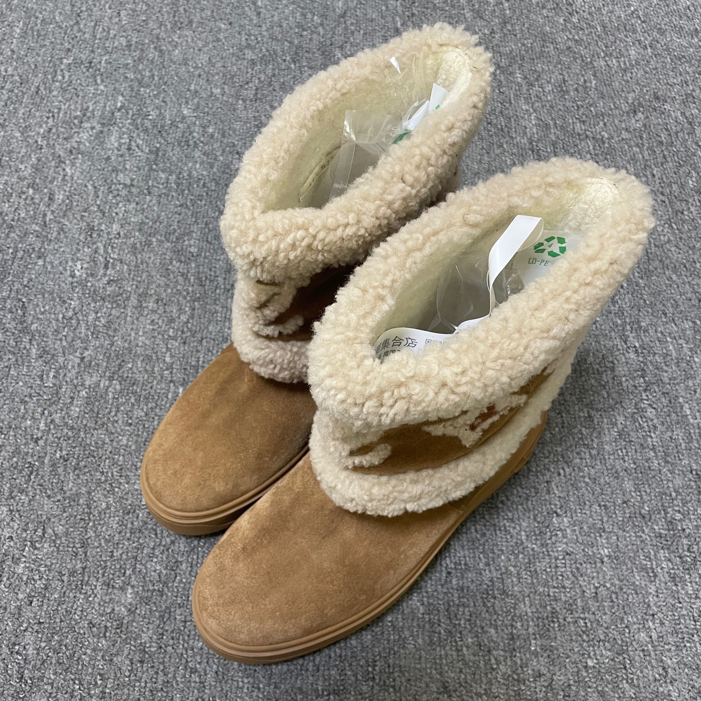 95新 LouisVuitton/路易威登 Snowdrop保暖包裹性平底舒适雪地靴 