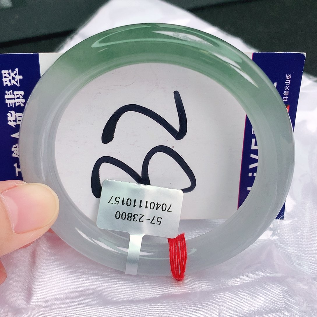 翡翠手镯未镶嵌缅甸天然A货翡翠