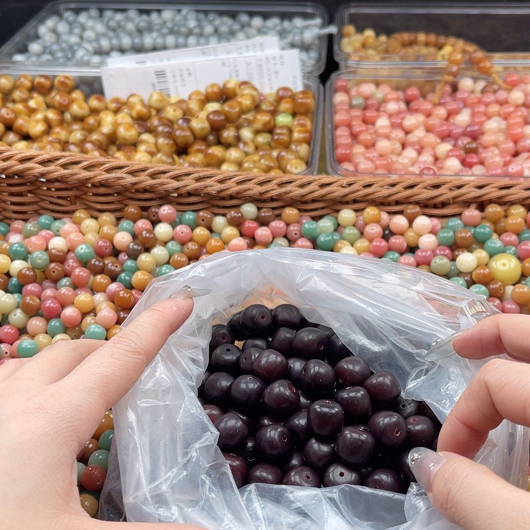 白玉菩提吊坠z微瑕14mm/20颗