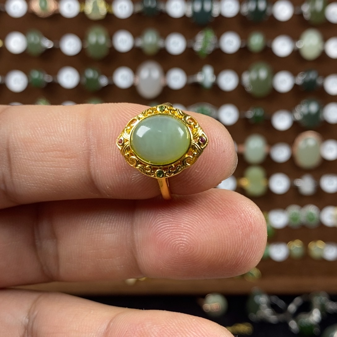 和田玉（碧玉）戒指合金