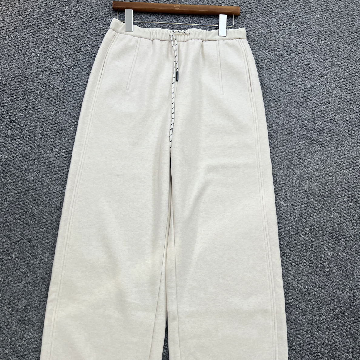 南油朱朱新款秋冬羊绒直筒裤58012