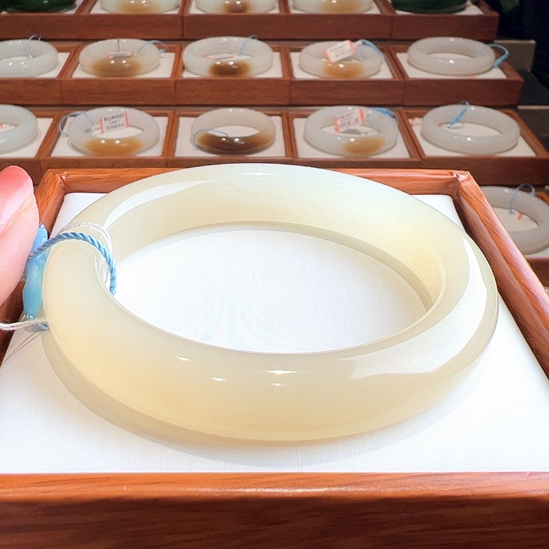 和田玉手镯5859未镶嵌