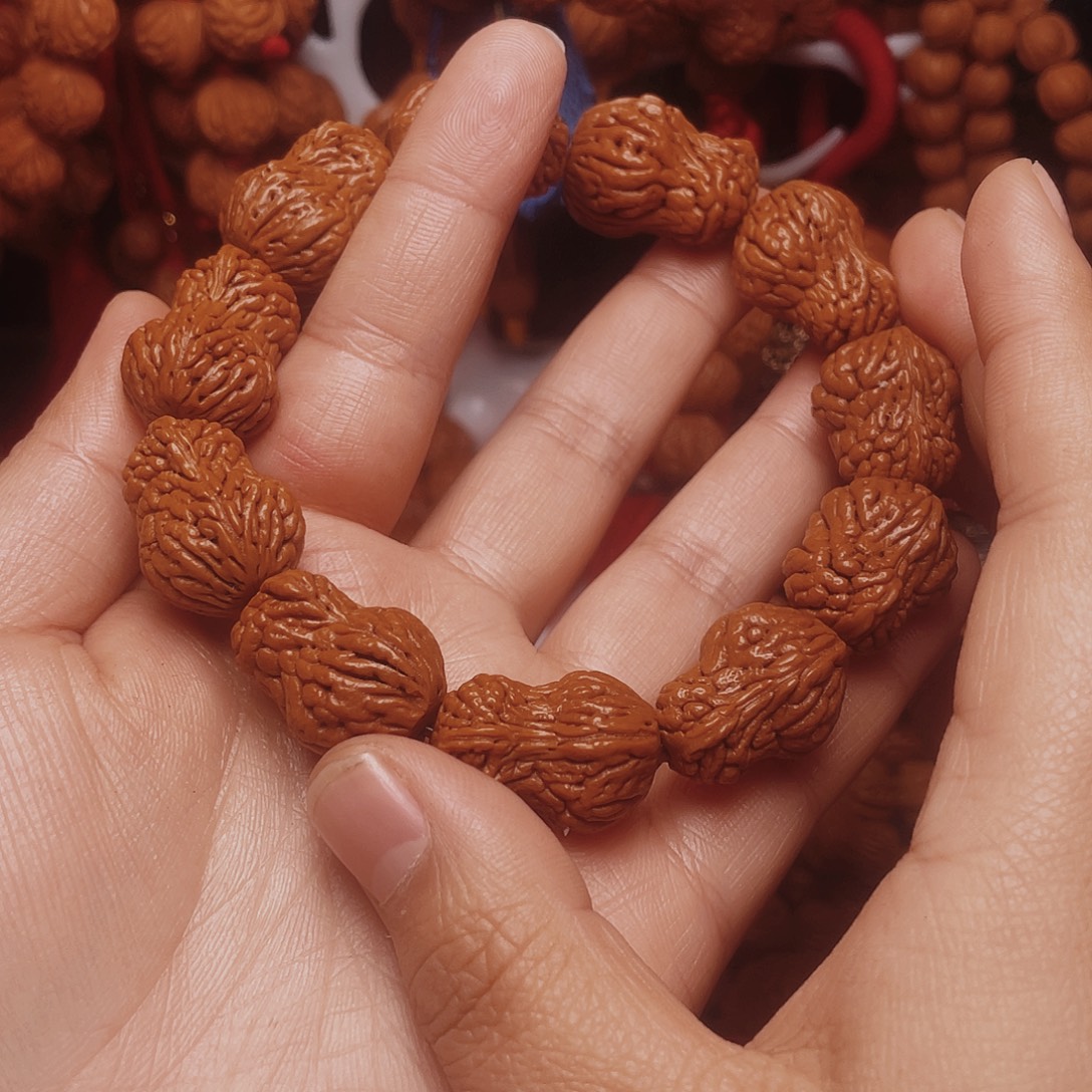 桃核吊坠龙纹桃枭