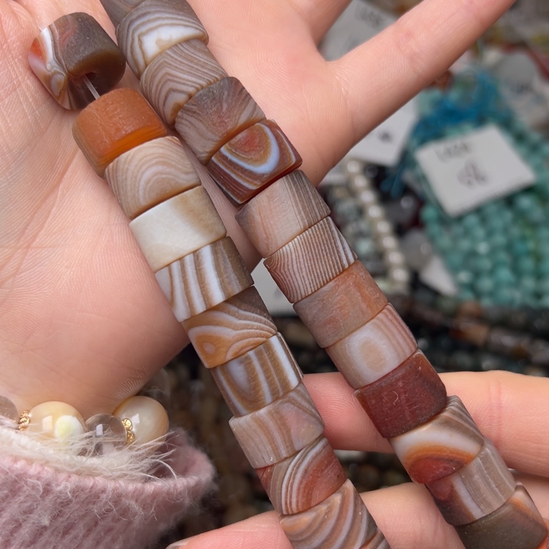 玛瑙/玉髓合金珠宝半成品L441。15mm天然磨砂缠丝老玛瑙桶珠一条
