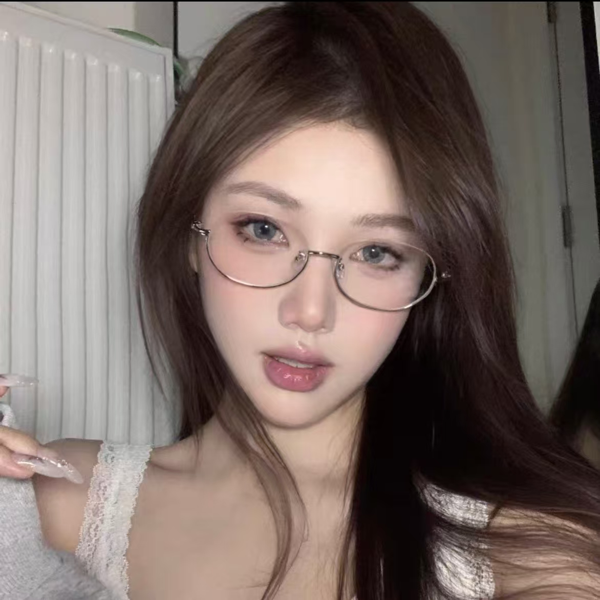 超轻椭圆小框近视眼镜女高级感可配度数复古素颜平光镜框网红时尚
