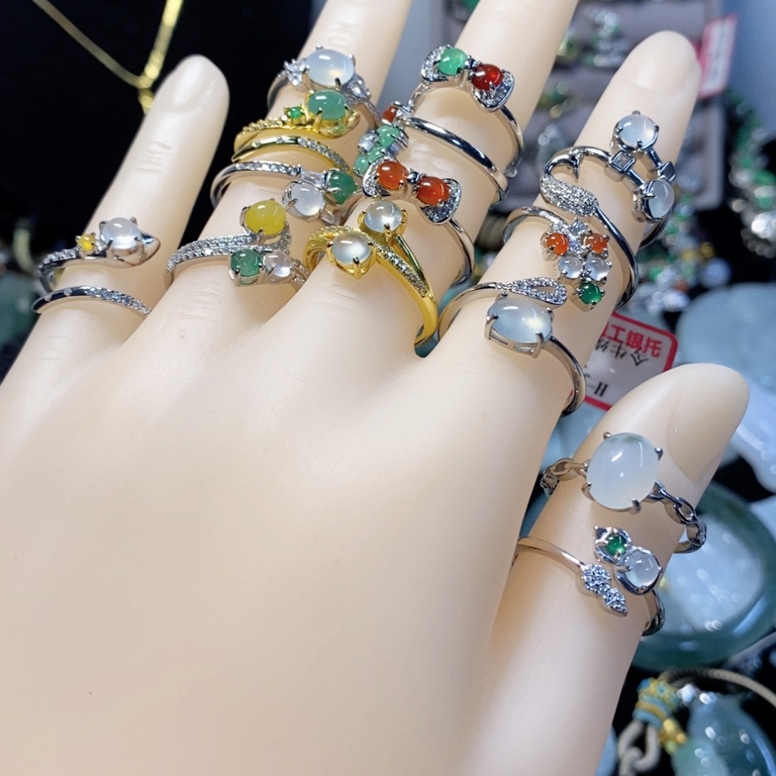 翡翠戒指银S925镶嵌缅甸翡翠A货翡翠戒指多样性发一个