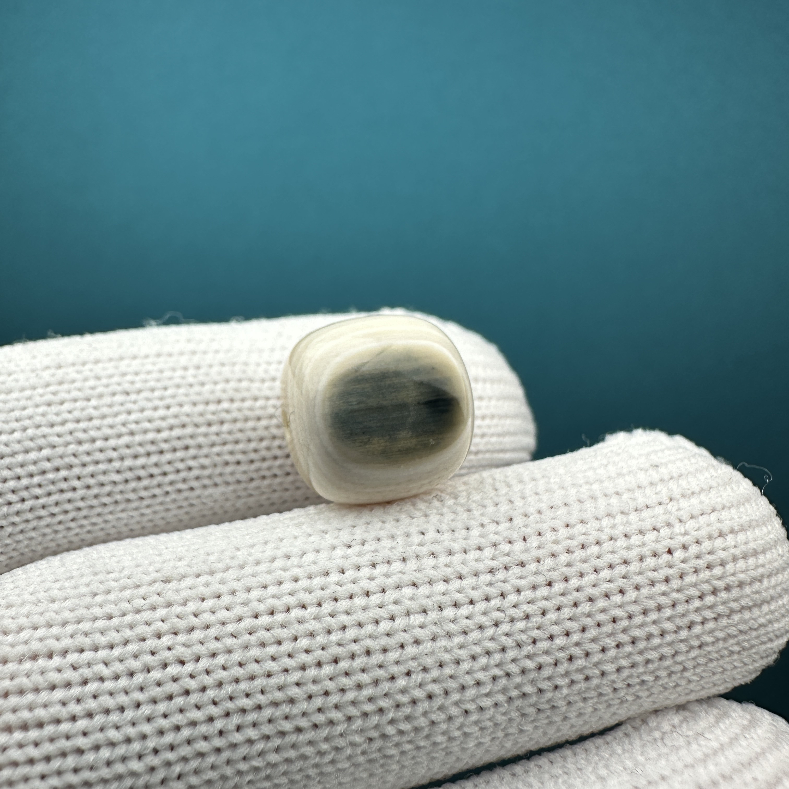 D31-57天然猛犸牙蓝眼老型12*11.9mm一物一图假一罚十