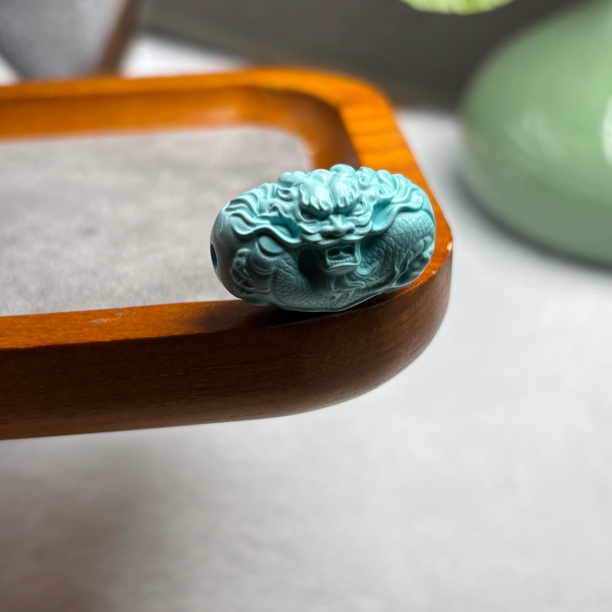 原矿绿松石高瓷精雕龙桶珠