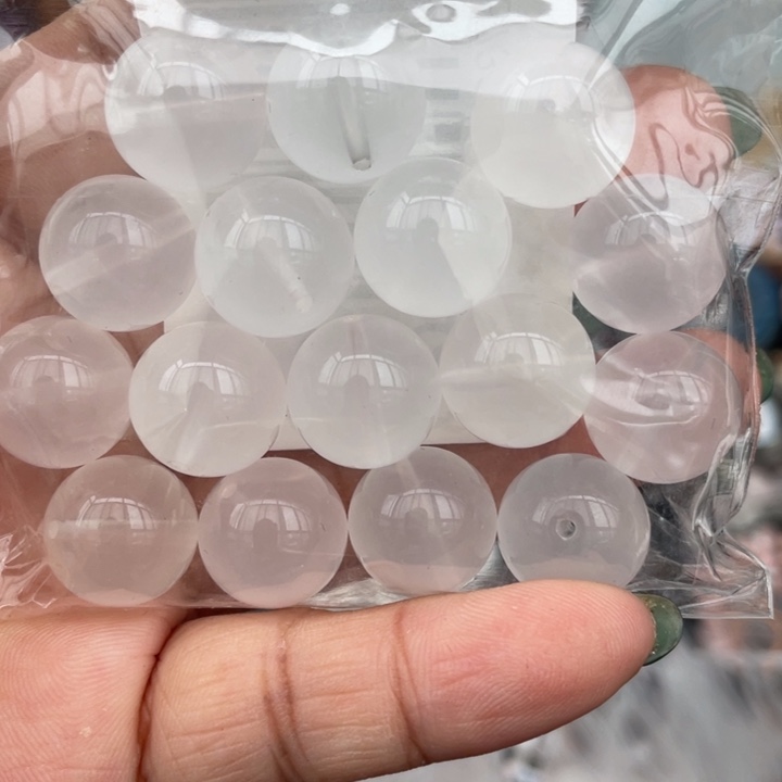 水晶手串未镶嵌14mm奶白晶单珠多样性发其一