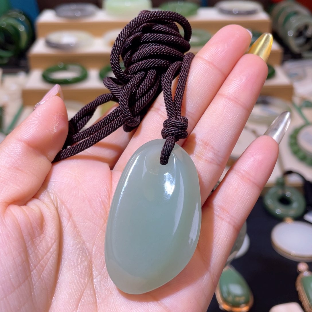 和田玉高品冰晴吊坠未镶嵌