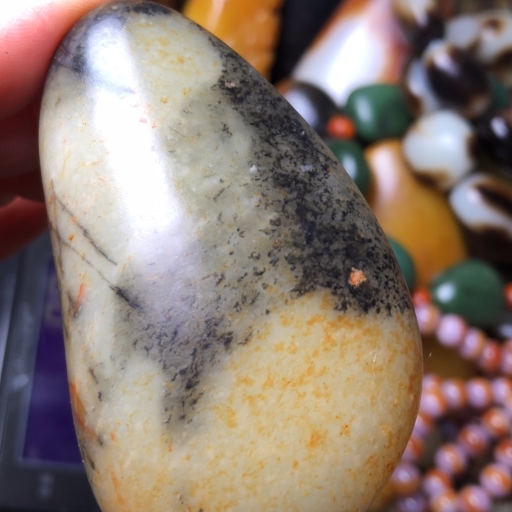 和田玉未镶嵌珠宝奇石