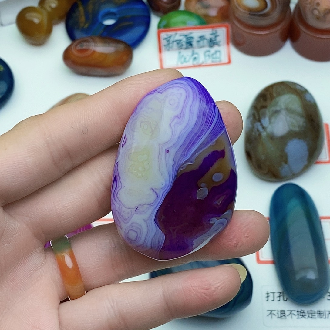 玛瑙/玉髓未镶嵌珠宝奇石