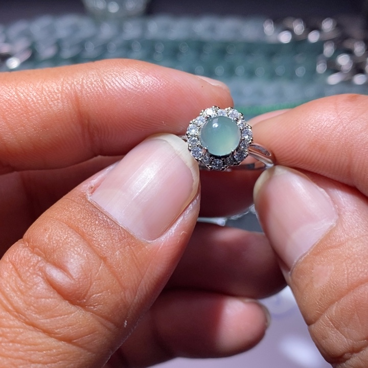 翡翠未镶嵌颈饰天然翡翠