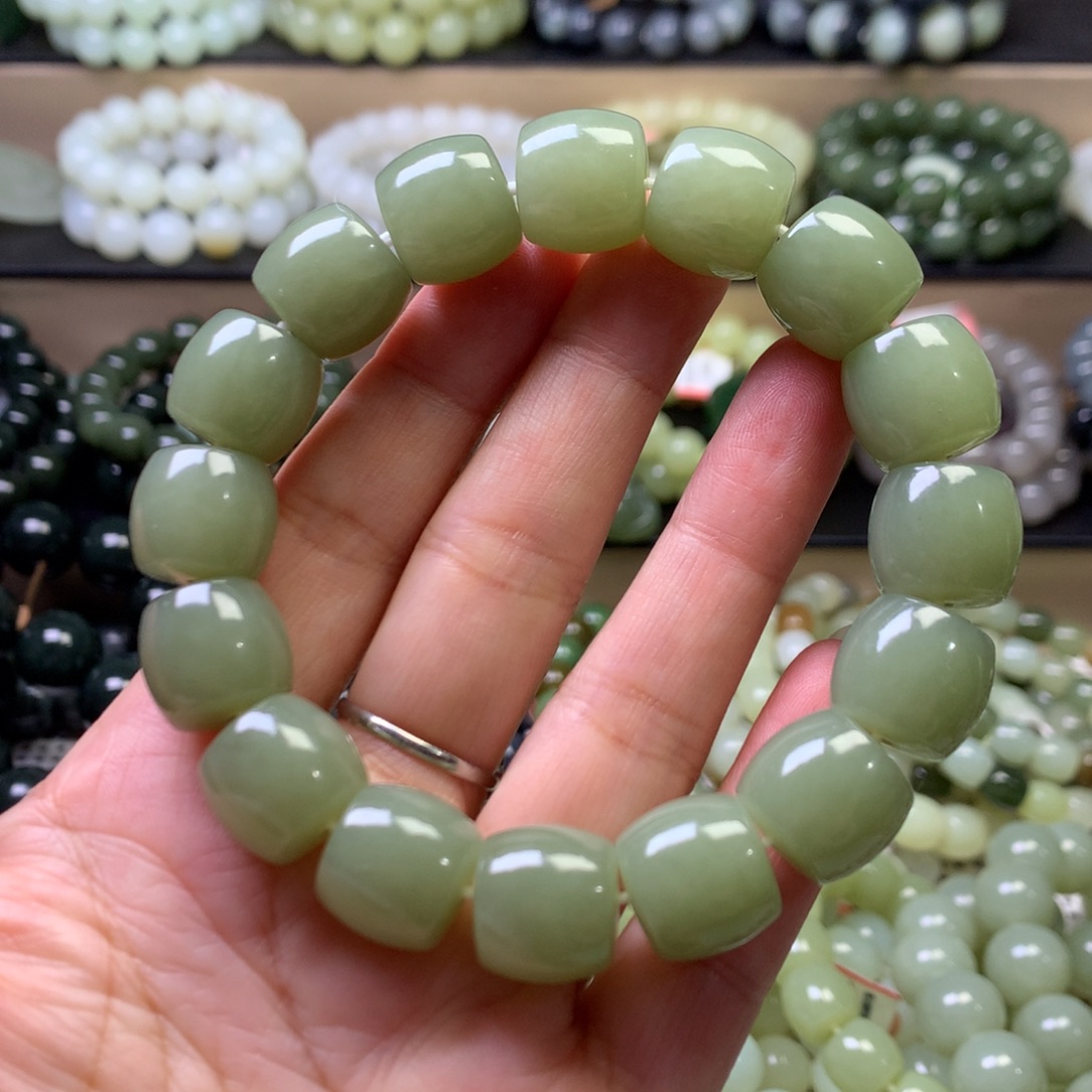 和田玉未镶嵌手链