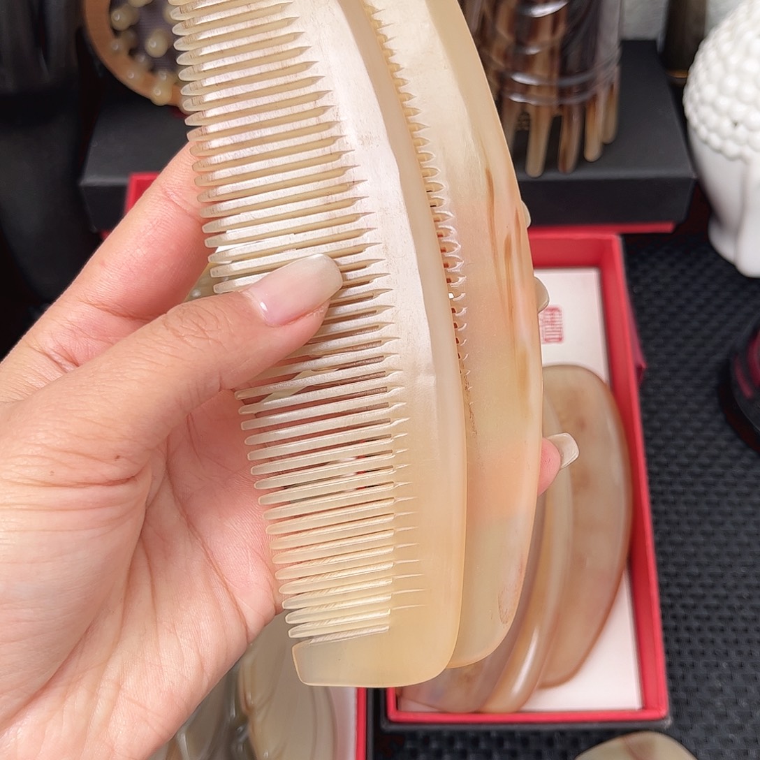 纯手工制作纯牛角梳子