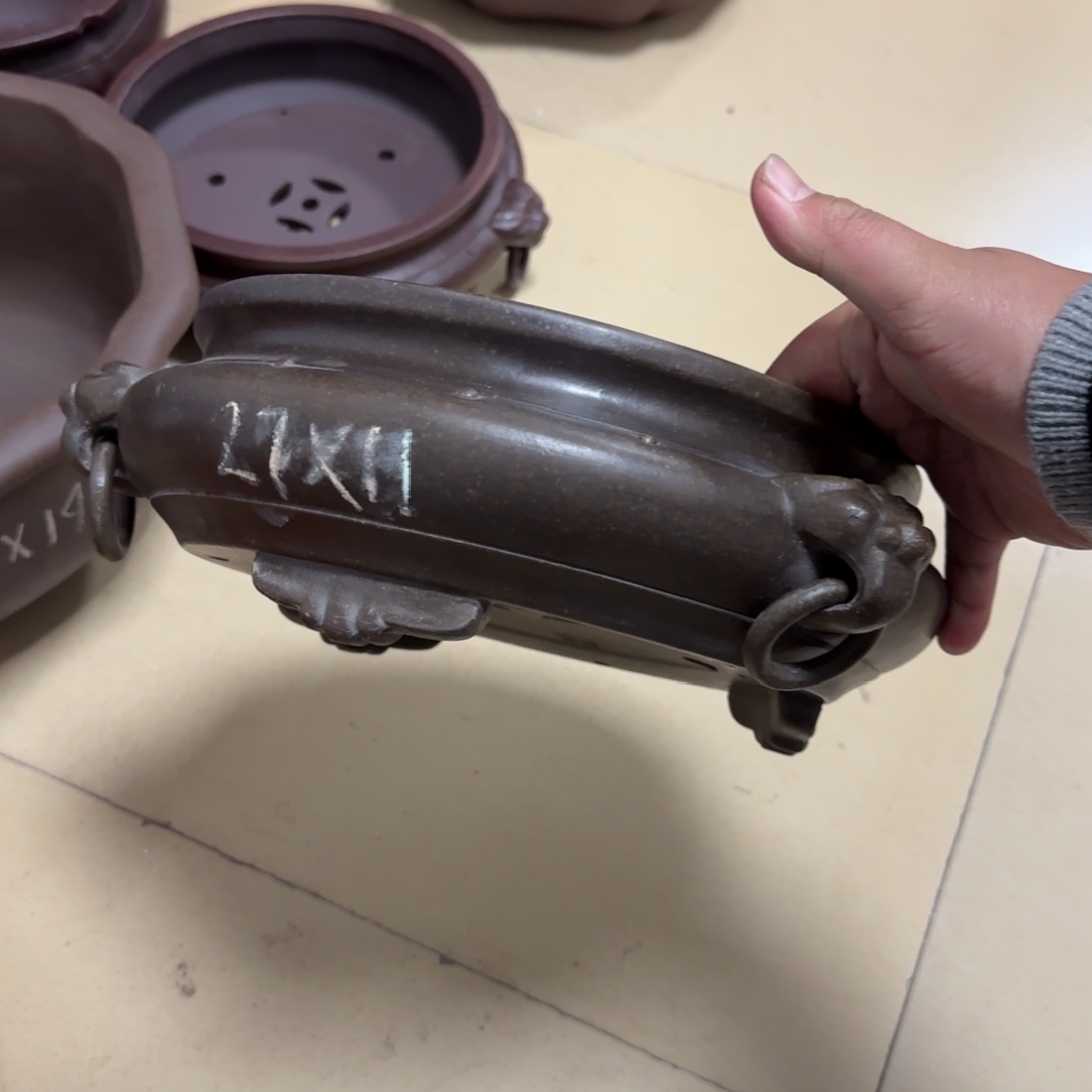 紫砂花盆呜呜呜呜