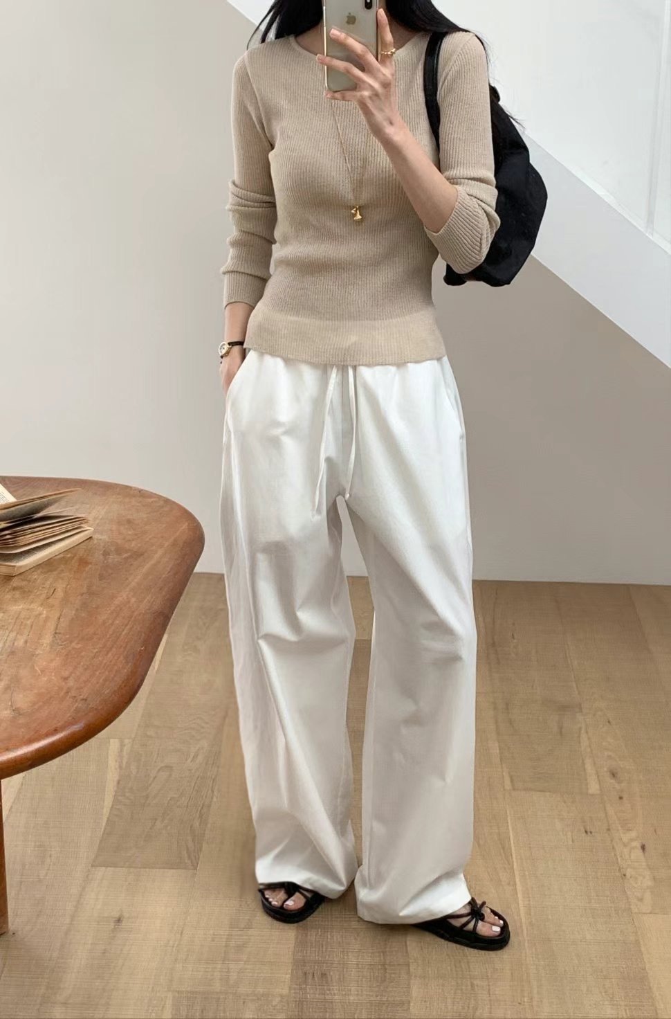 韩系简约小众风格服装