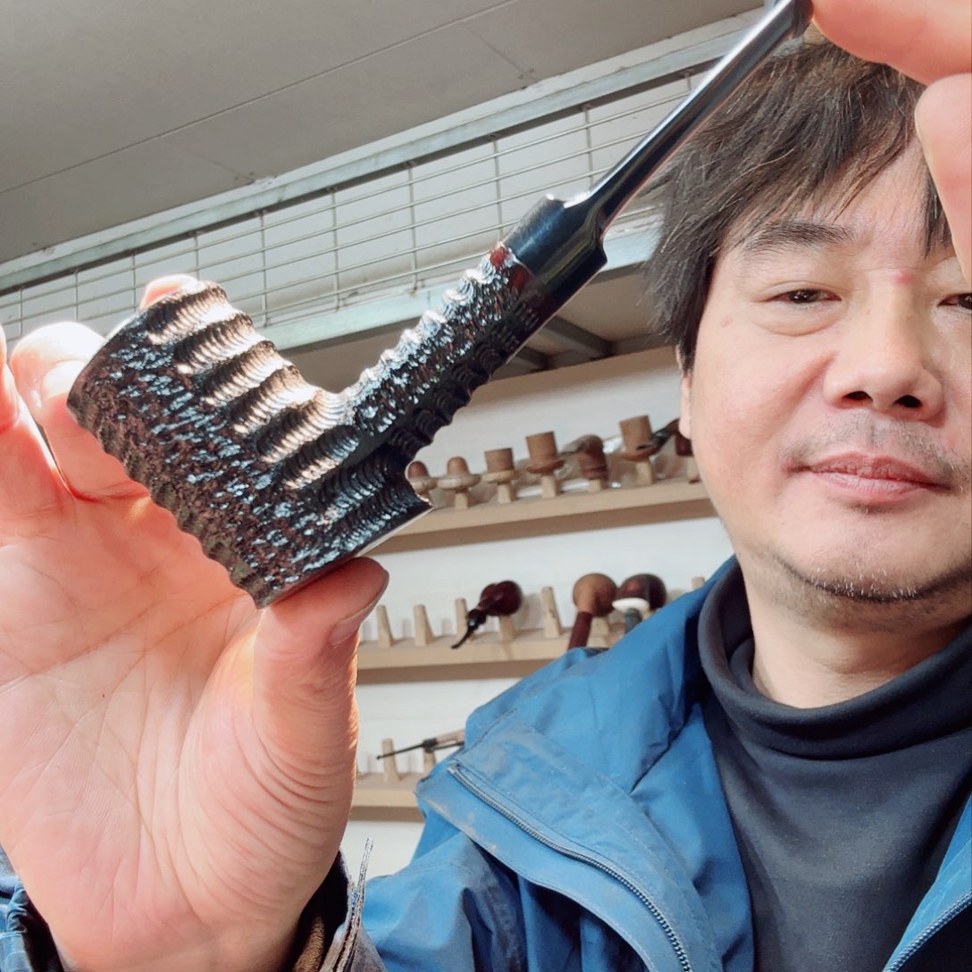 猛****?焦耀烟斗一直斗