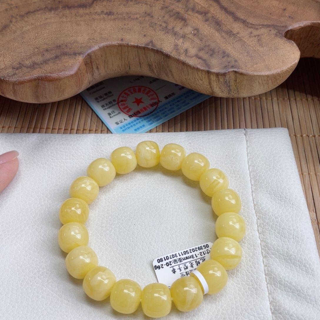 蜜蜡裸石未镶嵌蜜蜡35