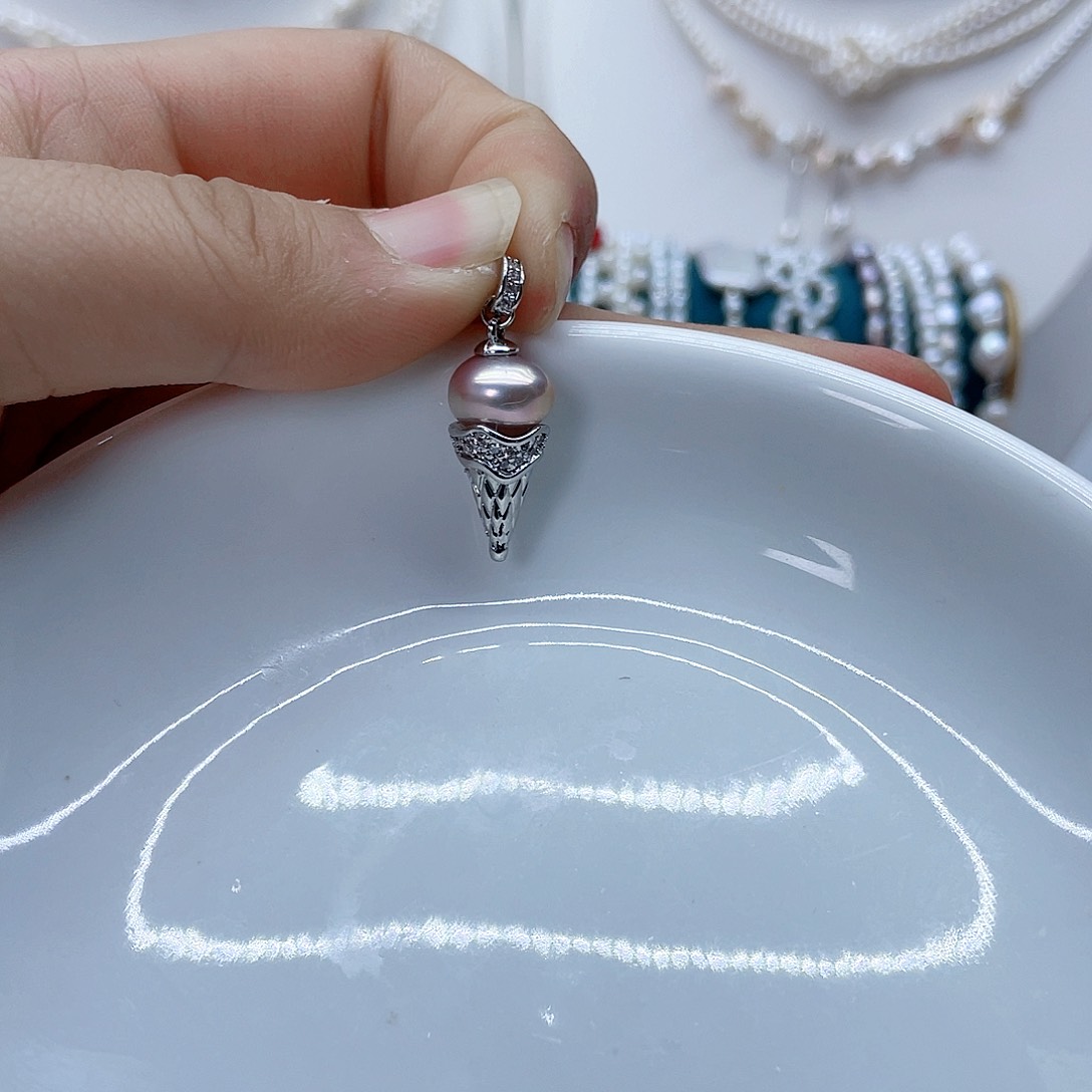 颈饰未镶嵌淡水珍珠