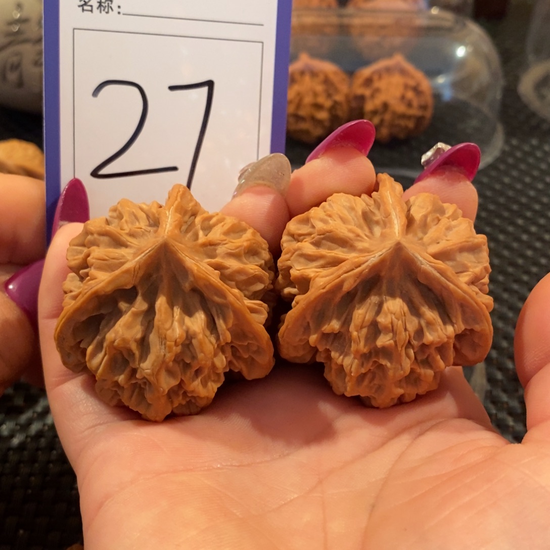 文玩核桃吊坠27帝王正奔全品45尺