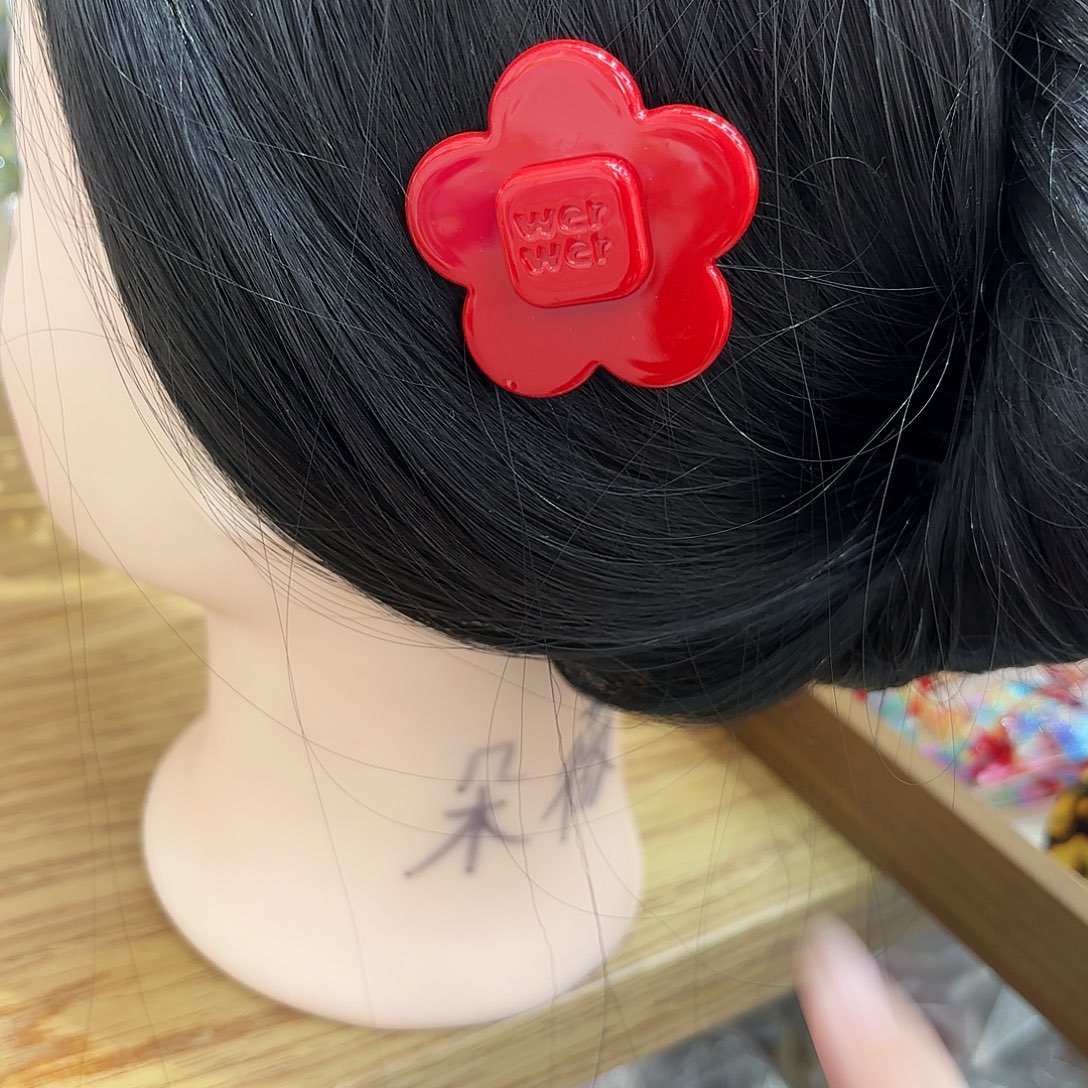 皮质铁合金中号花朵