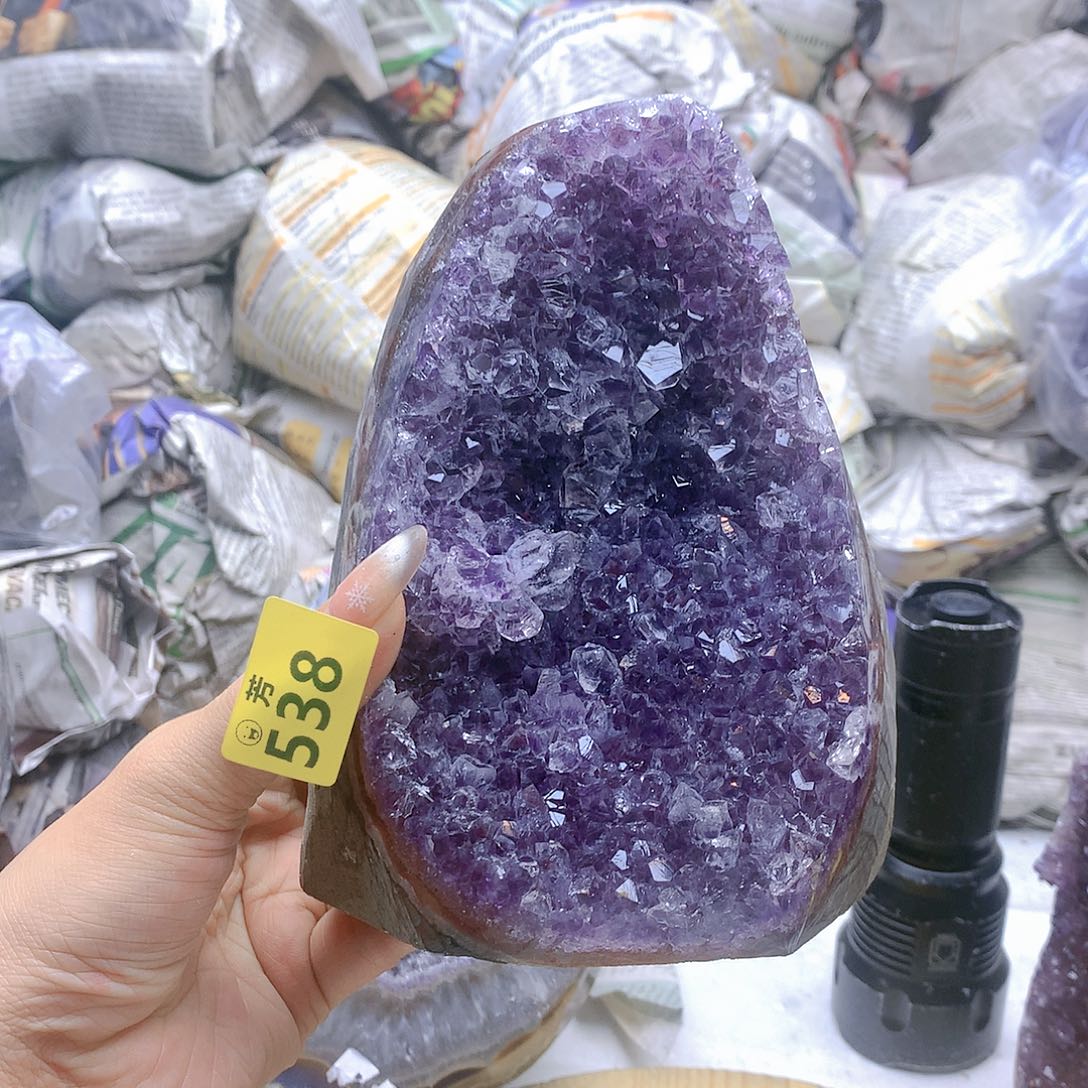 紫晶大型摆件（非配饰）未镶嵌