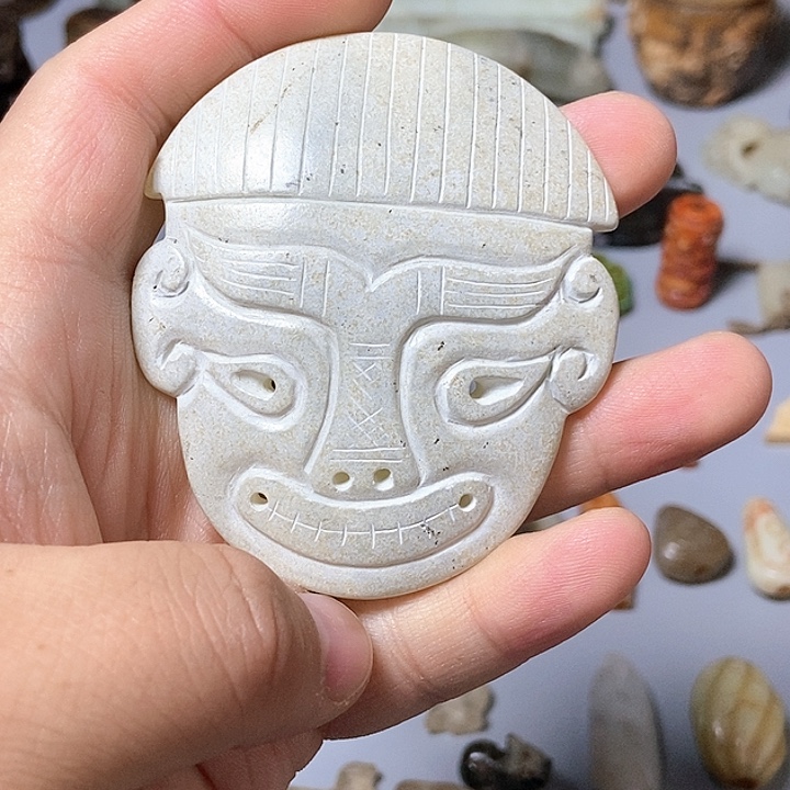 和田玉未镶嵌颈饰18