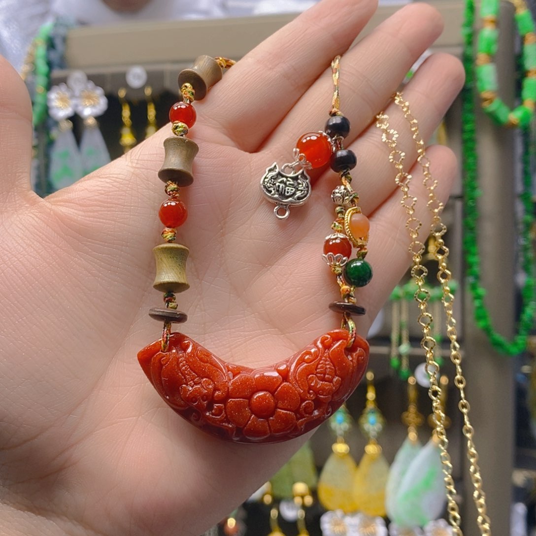 颈饰未镶嵌翡翠翡翠