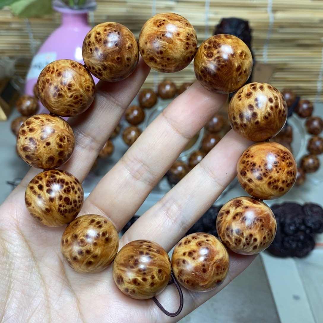 X***，手串/手链柏木（崖柏）