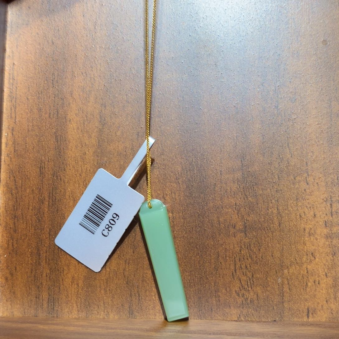 和田玉18K金镶嵌颈饰