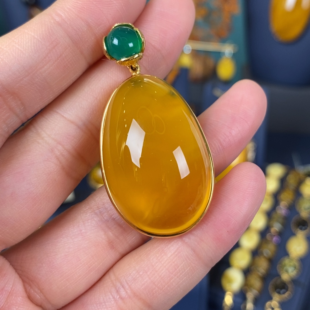 琥珀颈饰银S925镀金镶嵌