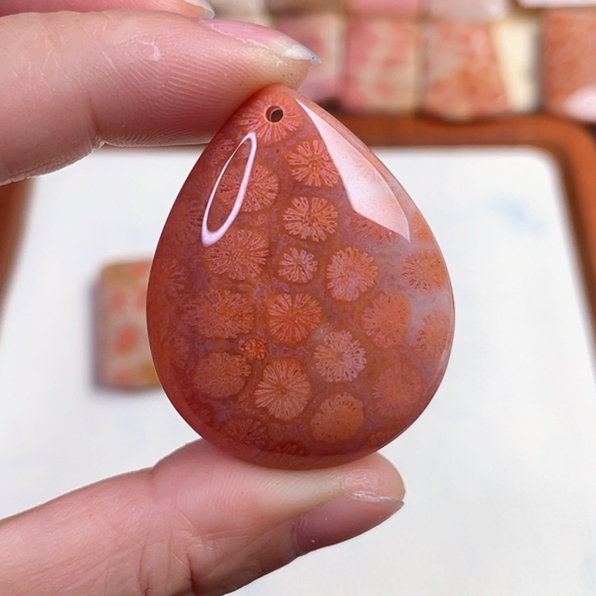 【闪购商品】硅化玉手镯未镶嵌如*姐