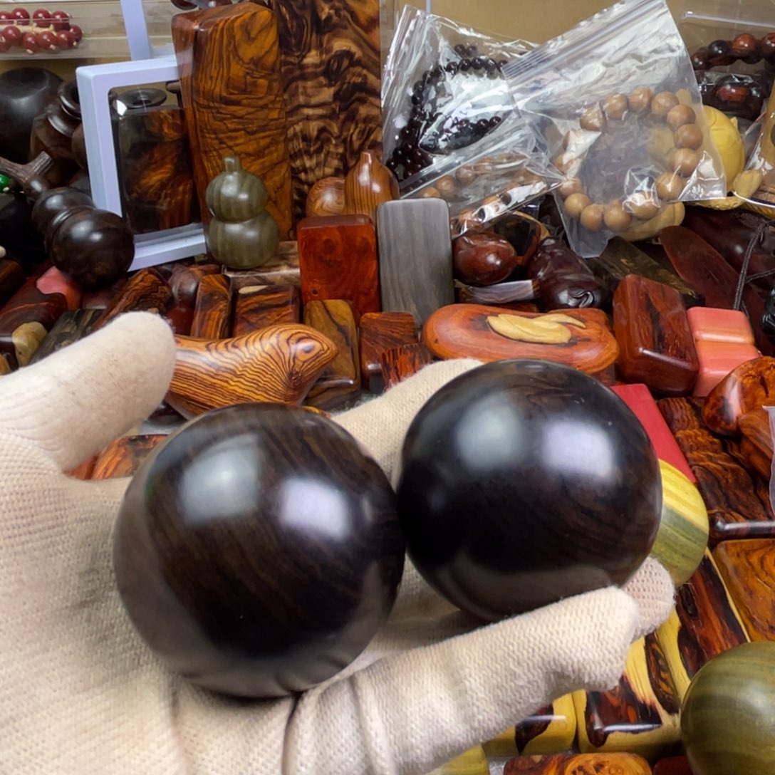 球***下木紫光檀手球        