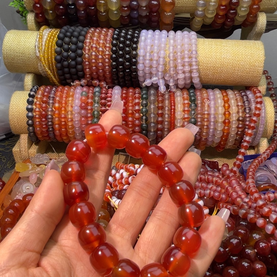 喜****玛瑙/玉髓未镶嵌手链