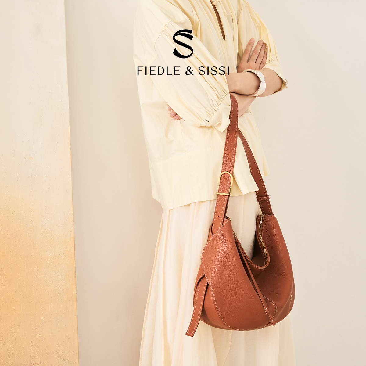 FIEDLE&SISSI【新年礼物】菲德茜茜【吴昕同款】围裹大马鞍单肩斜挎包