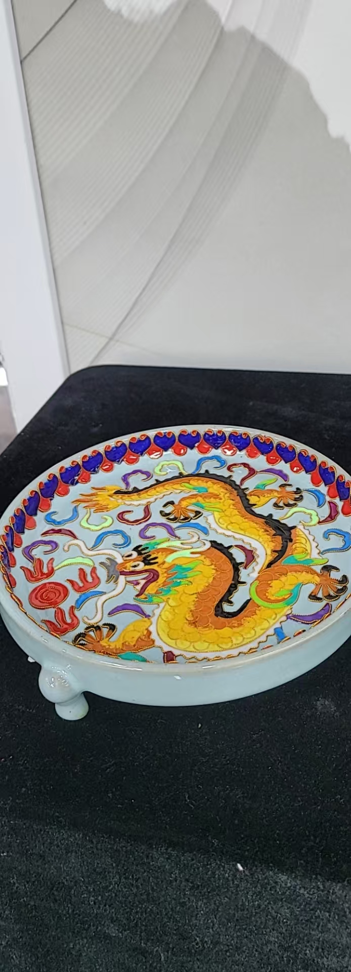 QC30  现代陶瓷艺术品高端瓷器赏盘赏器