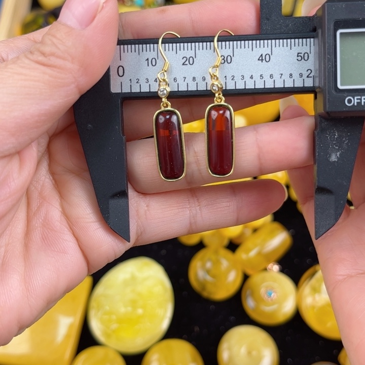 琥珀裸石未镶嵌琥珀