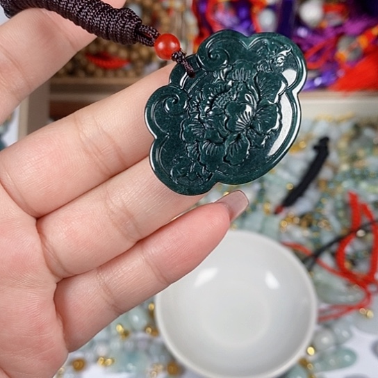 翡翠未镶嵌颈饰天然翡翠