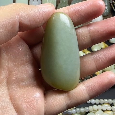 未镶嵌和田玉把件